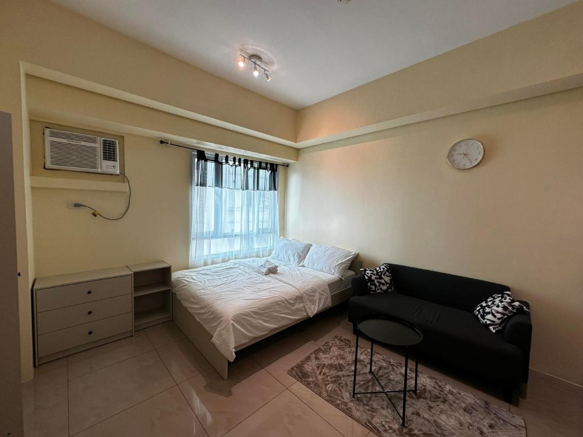 Modern Condo Living In Makati มะนิลา ภายนอก รูปภาพ